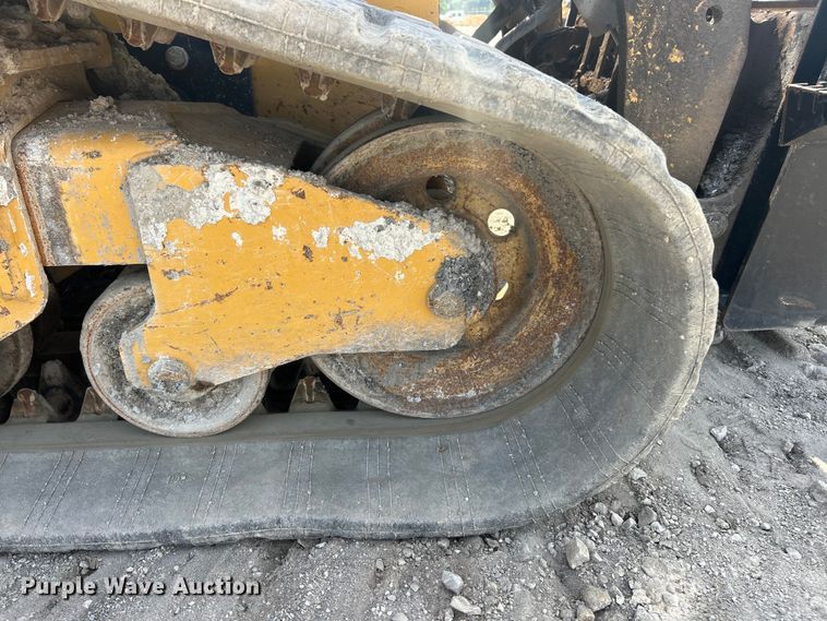 image for item FC2826 2023 Caterpillar 299D3 tracked skid steer loader
