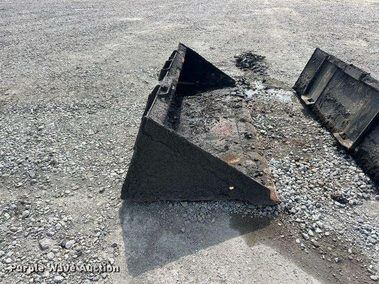 image for item FC2826 2023 Caterpillar 299D3 tracked skid steer loader