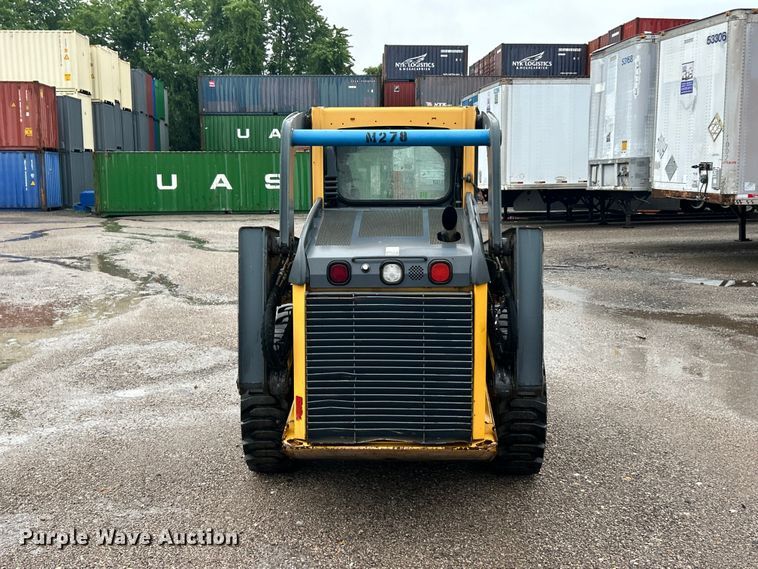 image for item FC2827 2012 John Deere 318D skid steer loader