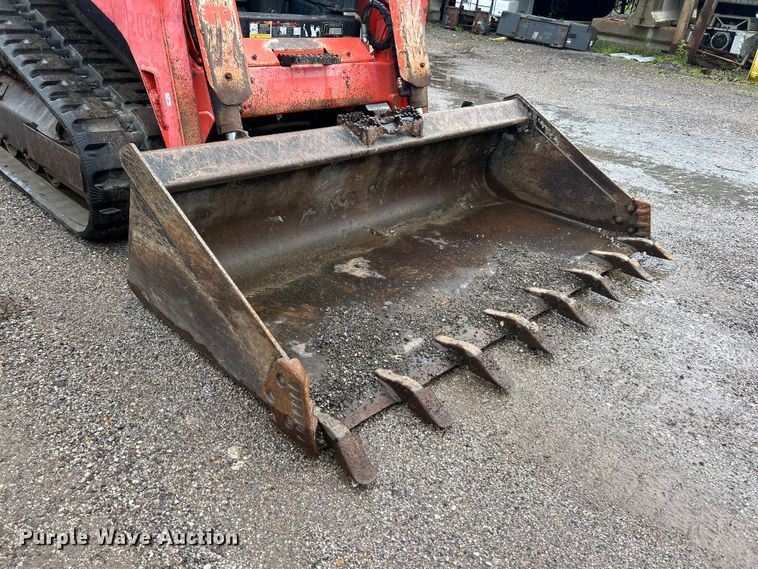 image for item FC2828 2014 Kubota SVL 75-2 tracked skid steer loader
