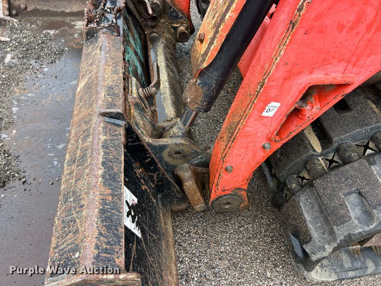 image for item FC2828 2014 Kubota SVL 75-2 tracked skid steer loader