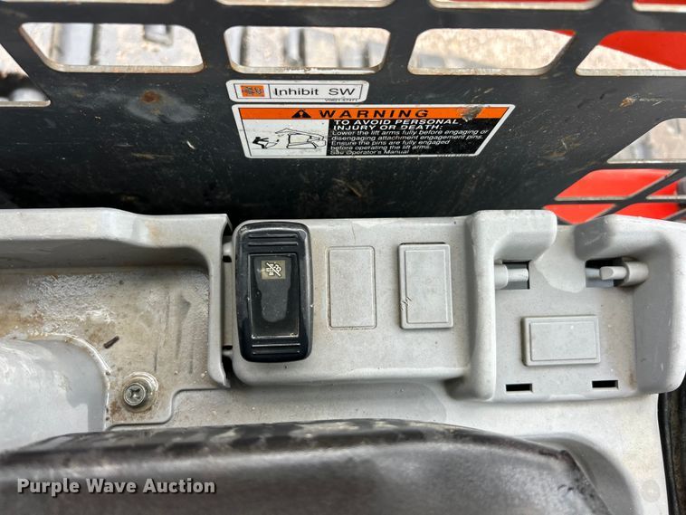 image for item FC2828 2014 Kubota SVL 75-2 tracked skid steer loader