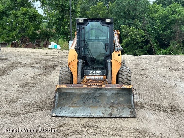 image for item FC2832 2015 Case SR270 skid steer loader