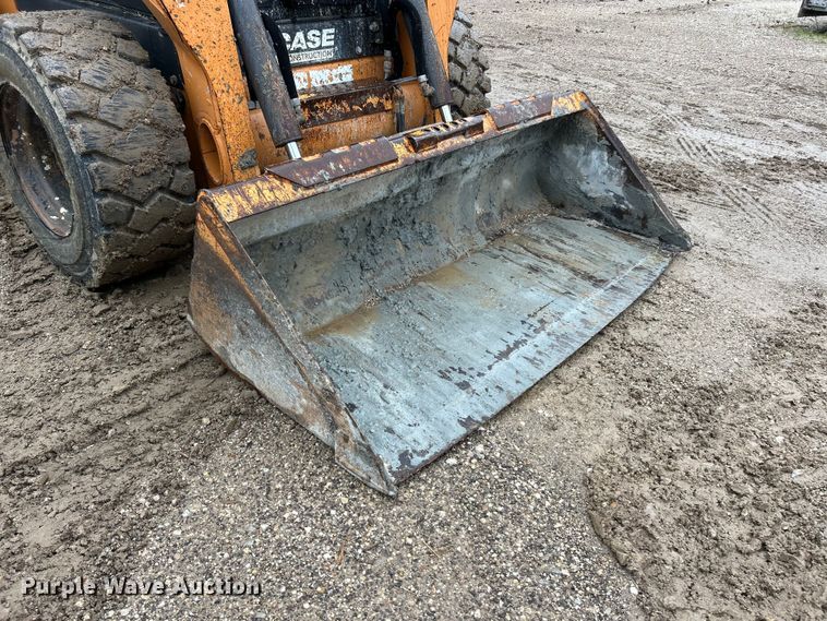 image for item FC2832 2015 Case SR270 skid steer loader