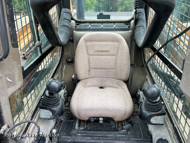 image for item FC2832 2015 Case SR270 skid steer loader