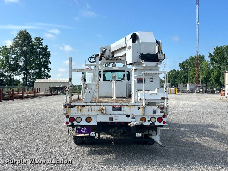 image for item FC2834 2012 International 4400 digger derrick truck