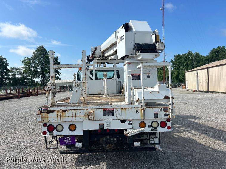 image for item FC2834 2012 International 4400 digger derrick truck