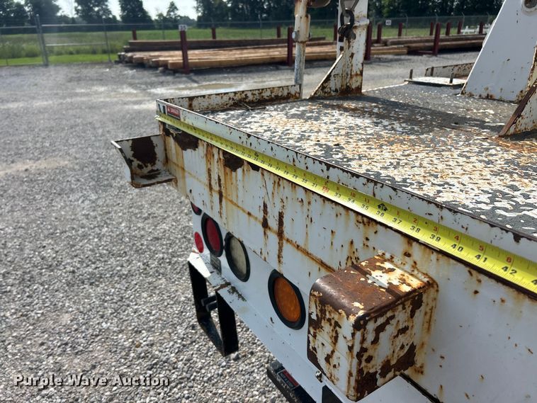 image for item FC2834 2012 International 4400 digger derrick truck
