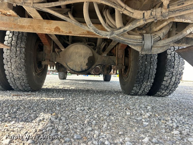 image for item FC2834 2012 International 4400 digger derrick truck