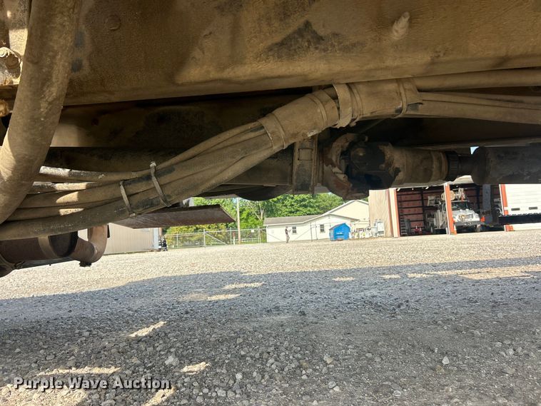 image for item FC2834 2012 International 4400 digger derrick truck