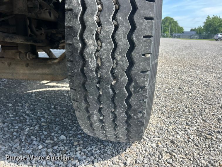 image for item FC2834 2012 International 4400 digger derrick truck
