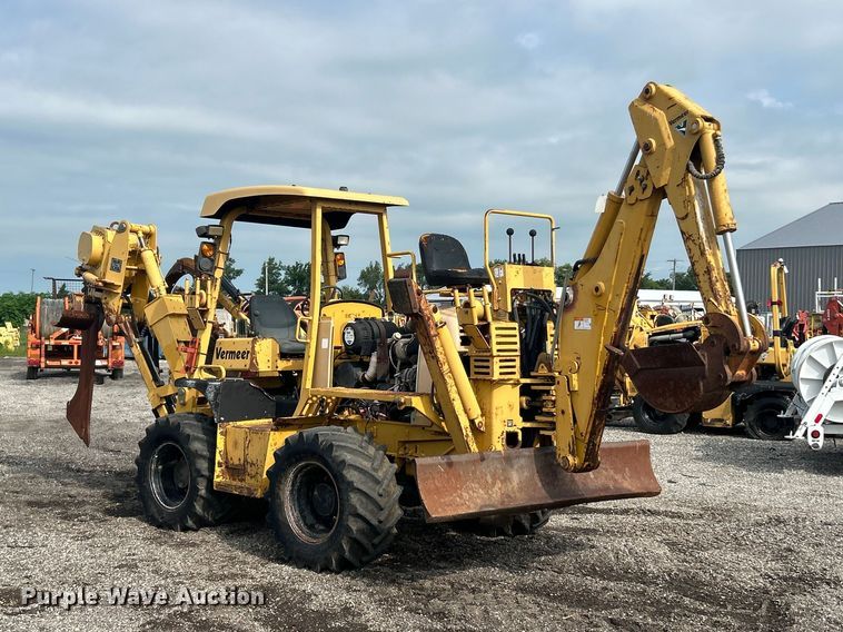 image for item FC2852 2006 Vermeer RT950 cable plow