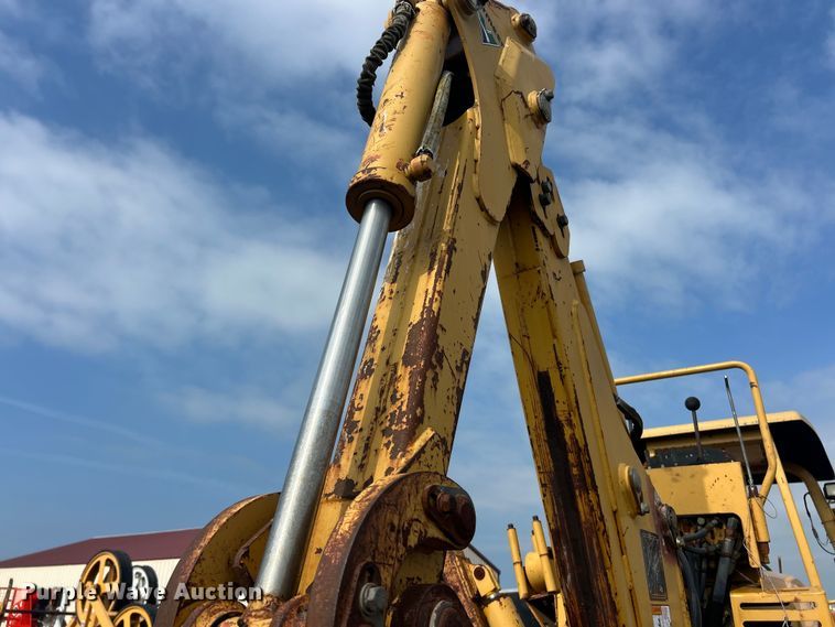 image for item FC2852 2006 Vermeer RT950 cable plow