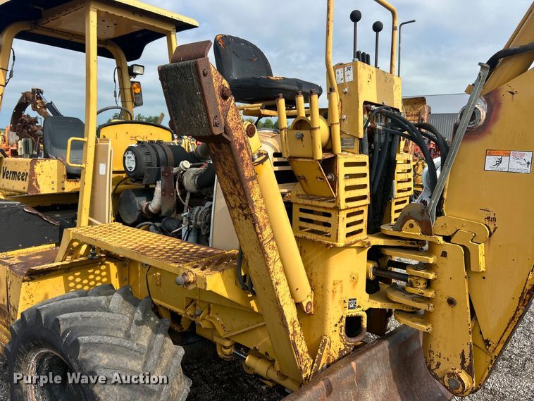 image for item FC2852 2006 Vermeer RT950 cable plow