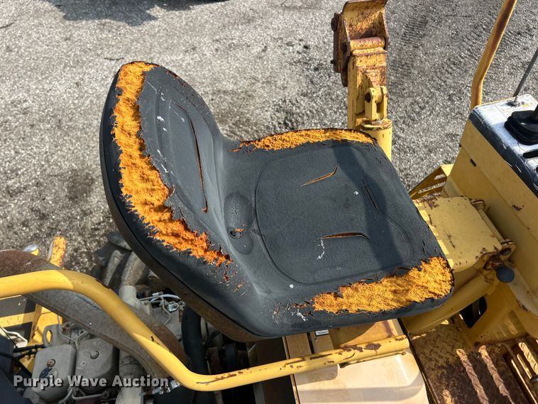 image for item FC2852 2006 Vermeer RT950 cable plow