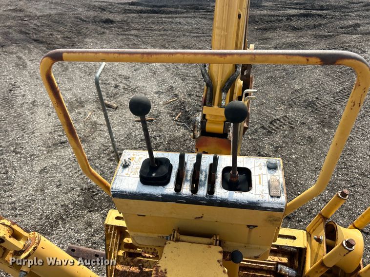image for item FC2852 2006 Vermeer RT950 cable plow