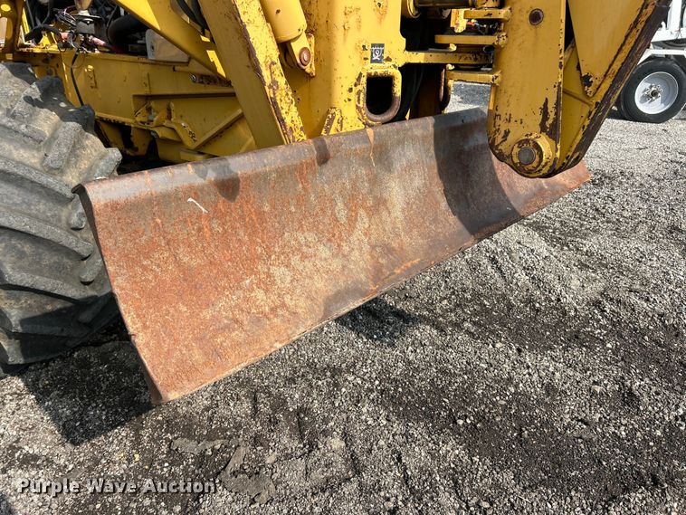 image for item FC2852 2006 Vermeer RT950 cable plow