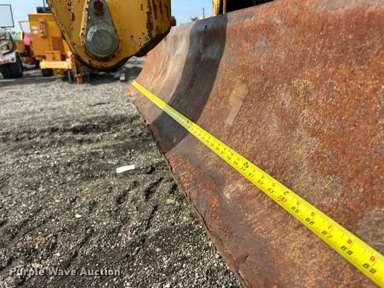 image for item FC2852 2006 Vermeer RT950 cable plow