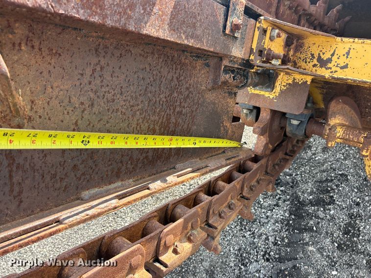 image for item FC2852 2006 Vermeer RT950 cable plow