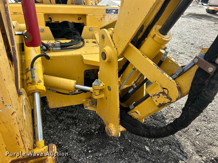 image for item FC2852 2006 Vermeer RT950 cable plow