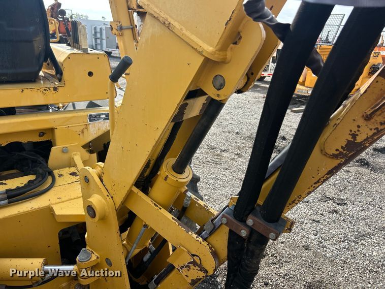 image for item FC2852 2006 Vermeer RT950 cable plow