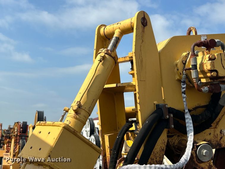 image for item FC2852 2006 Vermeer RT950 cable plow