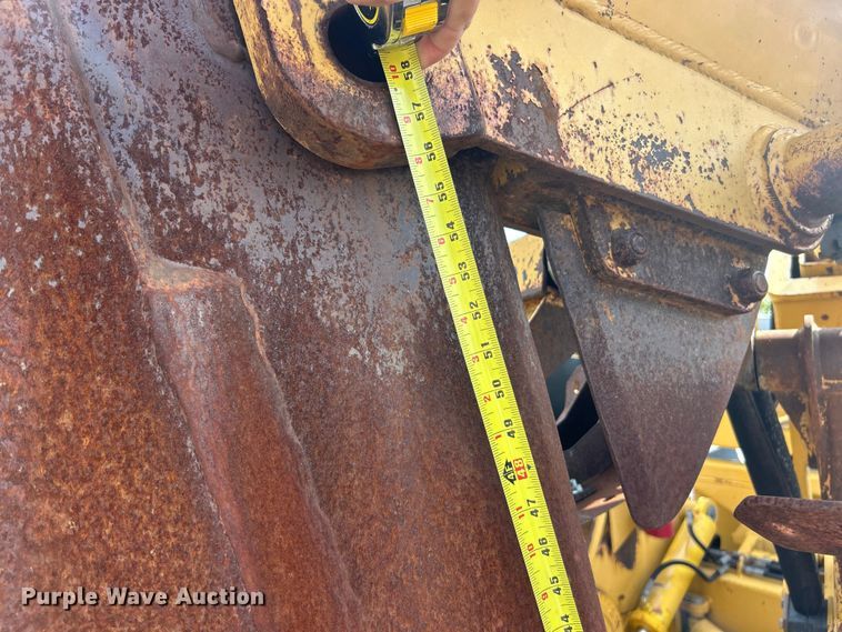 image for item FC2852 2006 Vermeer RT950 cable plow