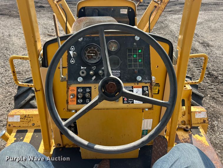 image for item FC2852 2006 Vermeer RT950 cable plow