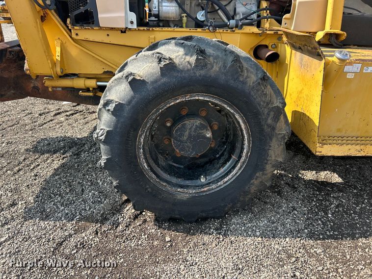 image for item FC2852 2006 Vermeer RT950 cable plow