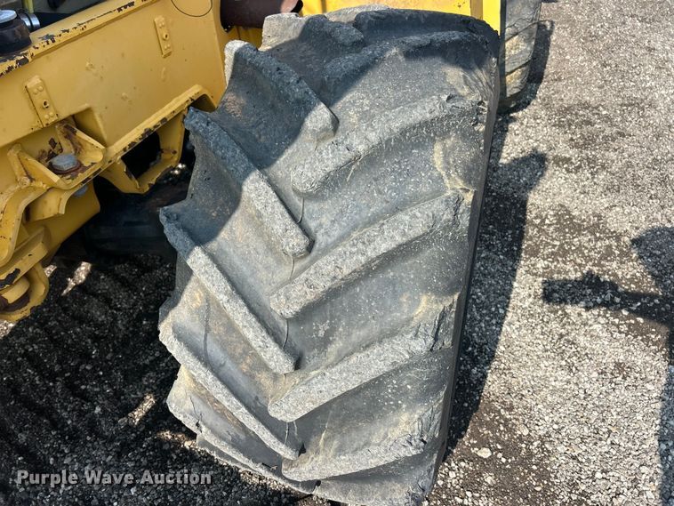 image for item FC2852 2006 Vermeer RT950 cable plow