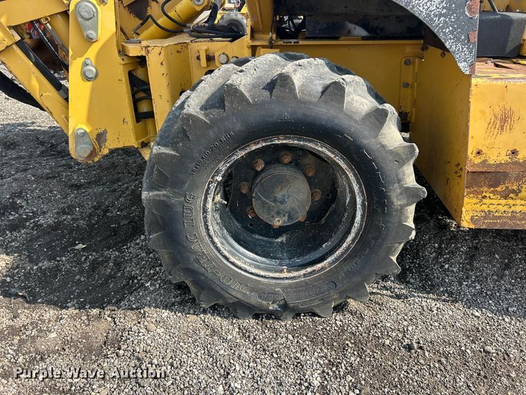 image for item FC2852 2006 Vermeer RT950 cable plow