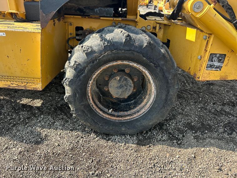 image for item FC2852 2006 Vermeer RT950 cable plow