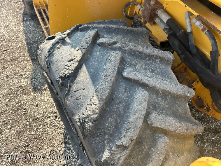 image for item FC2852 2006 Vermeer RT950 cable plow