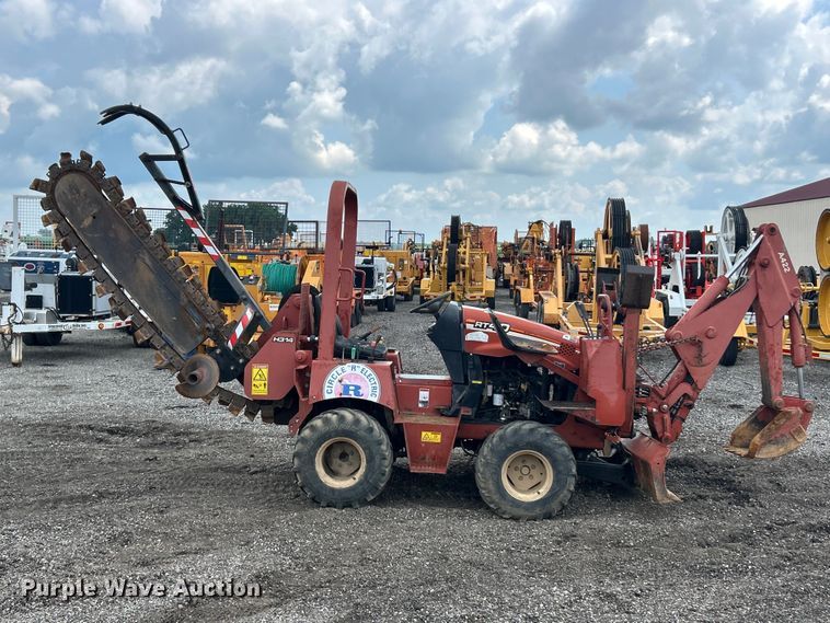 image for item FC2854 2004 Ditch Witch RT40 trencher