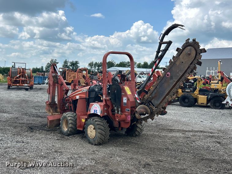 image for item FC2854 2004 Ditch Witch RT40 trencher
