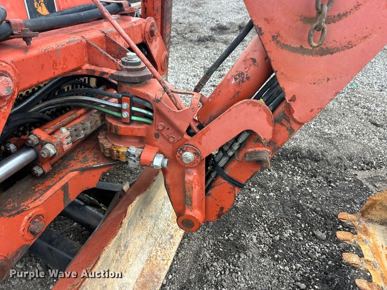 image for item FC2854 2004 Ditch Witch RT40 trencher