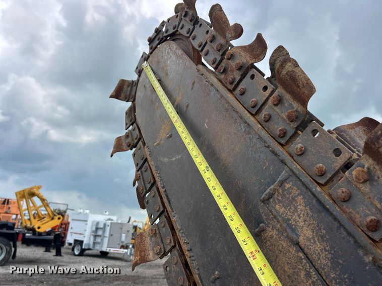 image for item FC2854 2004 Ditch Witch RT40 trencher