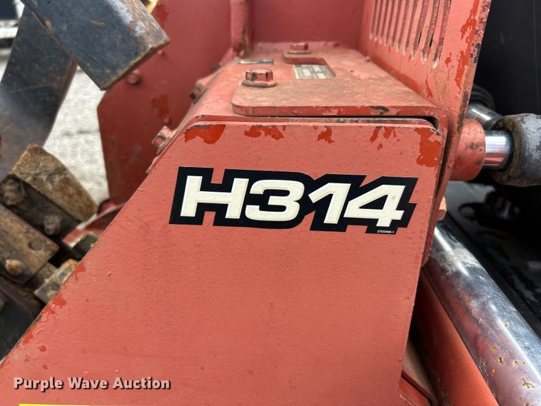 image for item FC2854 2004 Ditch Witch RT40 trencher