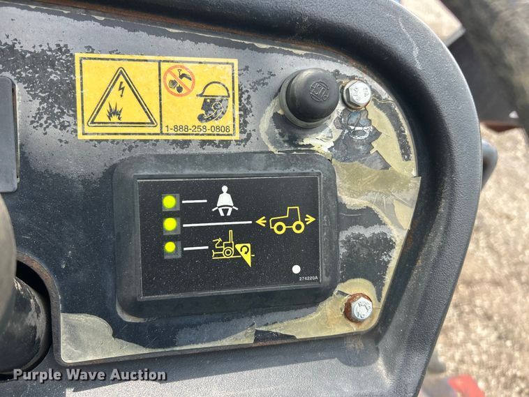 image for item FC2854 2004 Ditch Witch RT40 trencher