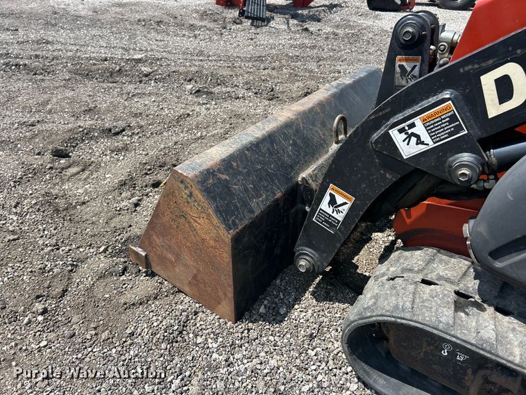 image for item FC2856 2004 Ditch Witch XT850 mini excavator / tool carrier