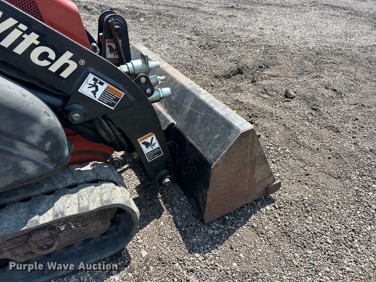 image for item FC2856 2004 Ditch Witch XT850 mini excavator / tool carrier