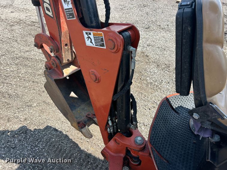 image for item FC2856 2004 Ditch Witch XT850 mini excavator / tool carrier