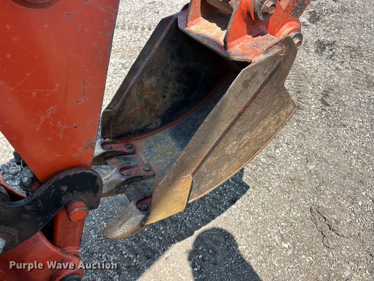 image for item FC2856 2004 Ditch Witch XT850 mini excavator / tool carrier