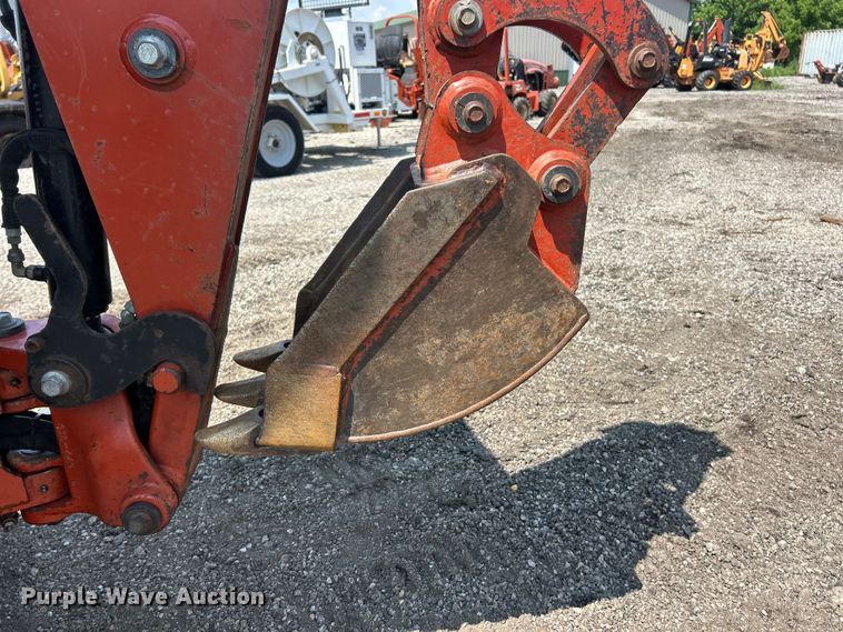 image for item FC2856 2004 Ditch Witch XT850 mini excavator / tool carrier