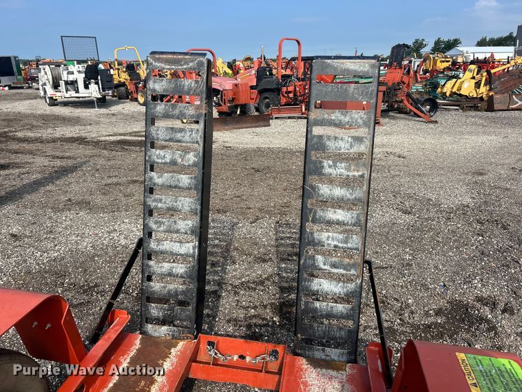 image for item FC2860 2019 Ditch Witch S3C equipment trailer