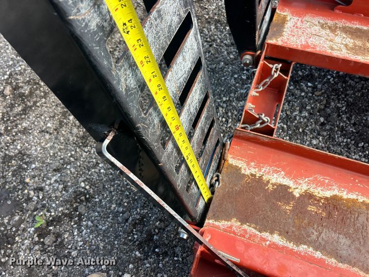 image for item FC2860 2019 Ditch Witch S3C equipment trailer