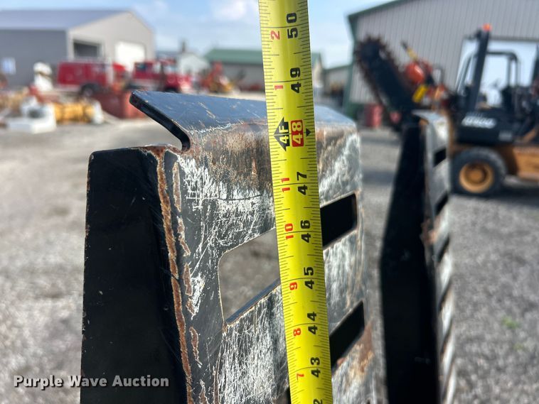 image for item FC2860 2019 Ditch Witch S3C equipment trailer