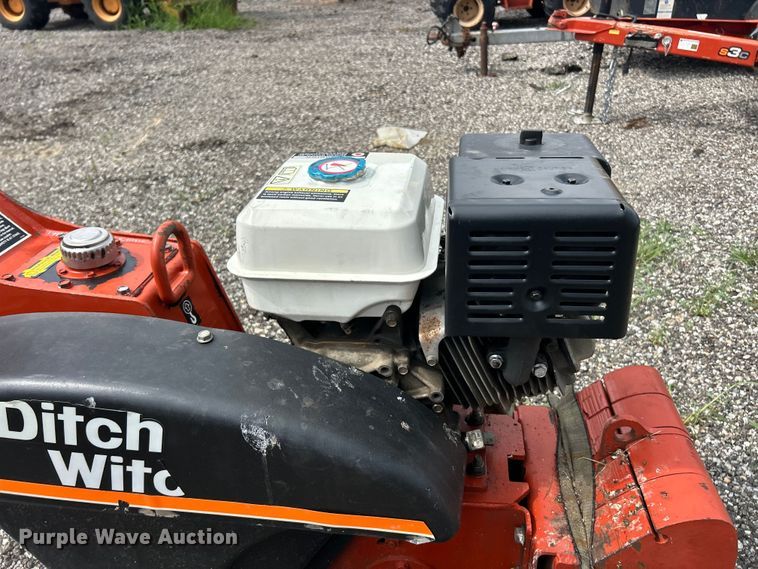 image for item FC2864 Ditch Witch 100SX vibratory cable plow