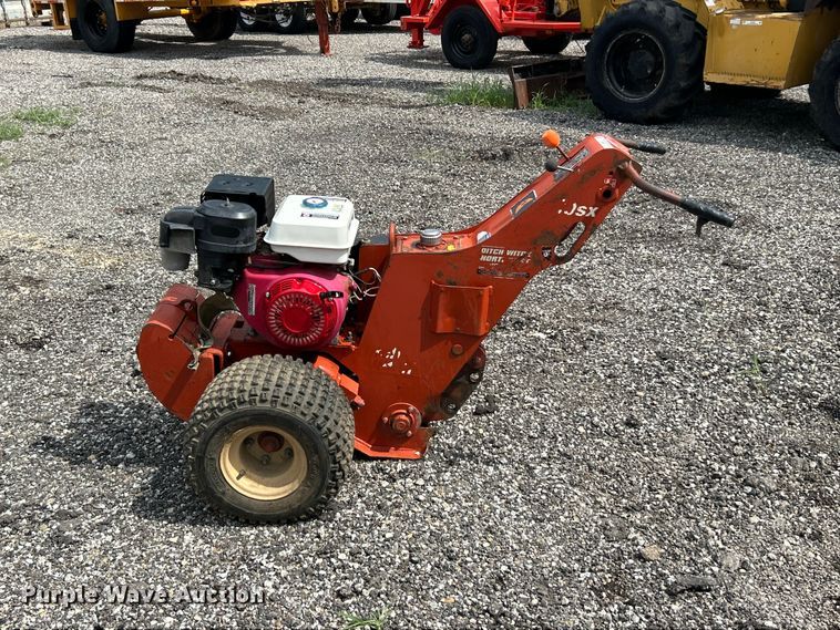 image for item FC2865 Ditch Witch 100SX vibratory cable plow