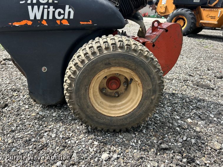 image for item FC2865 Ditch Witch 100SX vibratory cable plow